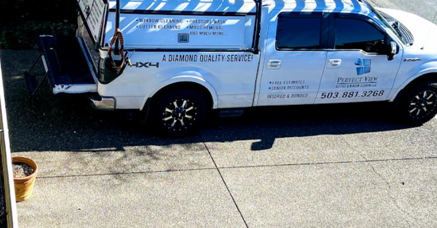 Perfect View Gutters & Window Cleaning LLC: Service Image-2 Perfect View Gutters & Window Cleaning LLC: Service Image-2