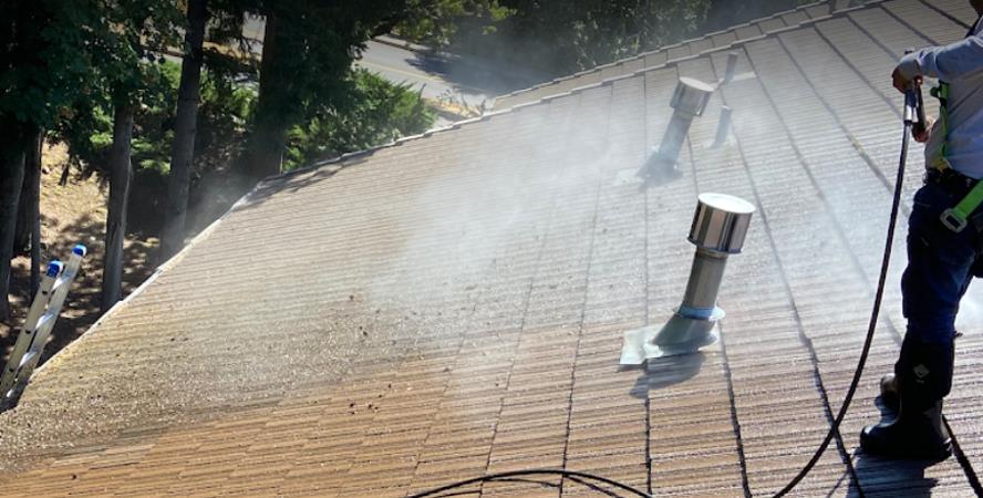 Perfect View Gutters & Window Cleaning LLC: Service Image-3 Perfect View Gutters & Window Cleaning LLC: Service Image-3